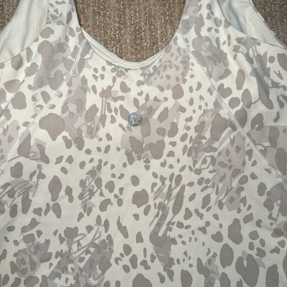 Lululemon Align Tank Top Woman's Size 4 Cheetah Camo Lightweight Yoga Top - Picture 7 of 11
